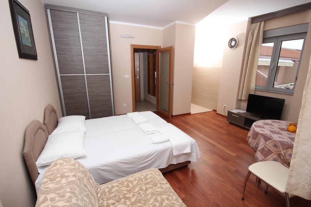 Apartments Oaza 2 Petrovac na moru Zimmer foto