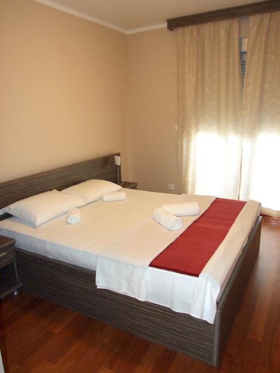 Apartments Oaza 2 Petrovac na moru Exterior foto