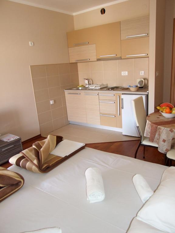 Apartments Oaza 2 Petrovac na moru Exterior foto